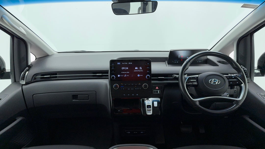 2022 Hyundai Staria Staria, Automatic, 53831 km, Dashboard View