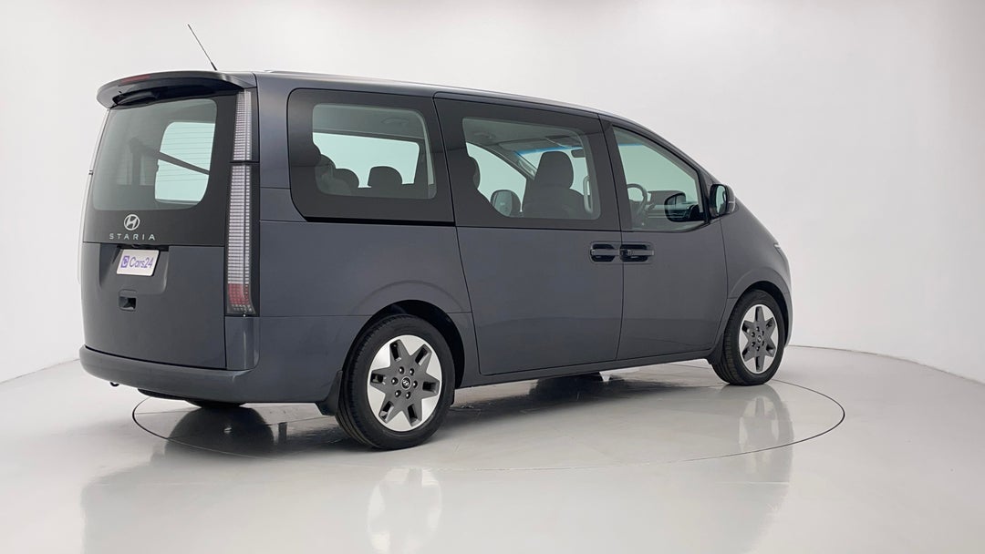 2022 Hyundai Staria Staria, Automatic, 53831 km, Right Back Diagonal (45- Degree) View