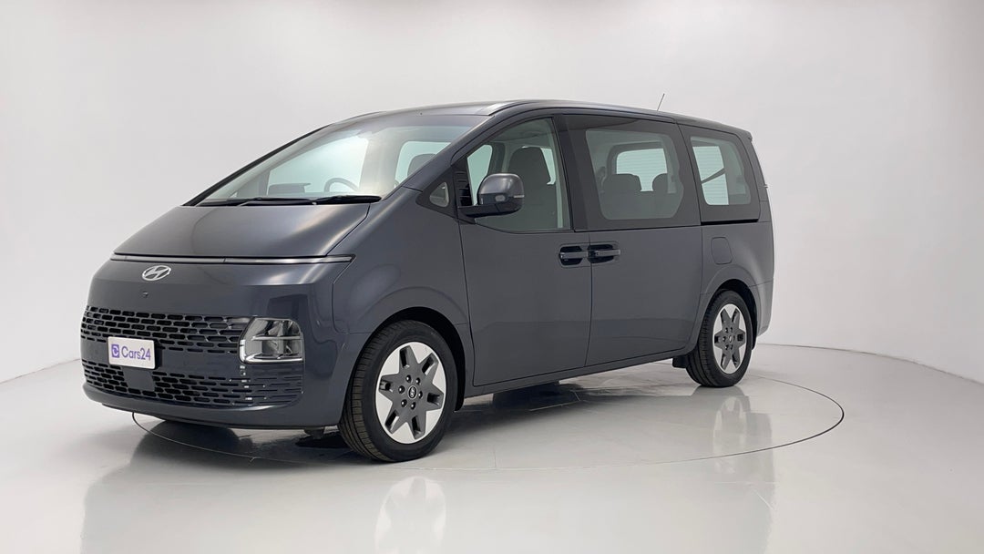 2022 Hyundai Staria Staria, Automatic, 53831 km, Left Front Diagonal (45- Degree) View
