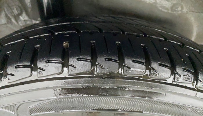2018 Honda City V MT PETROL, Petrol, Manual, 28,267 km, Right Rear Tyre Tread