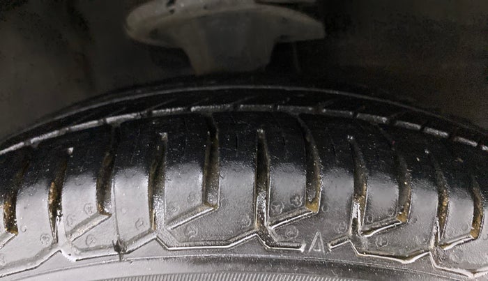 2012 Hyundai i10 ERA 1.1, Petrol, Manual, 60,634 km, Right Front Tyre Tread