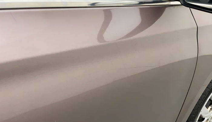 2018 Hyundai Verna 1.4 EX PETROL, Petrol, Manual, 64,469 km, Driver-side door - Minor scratches