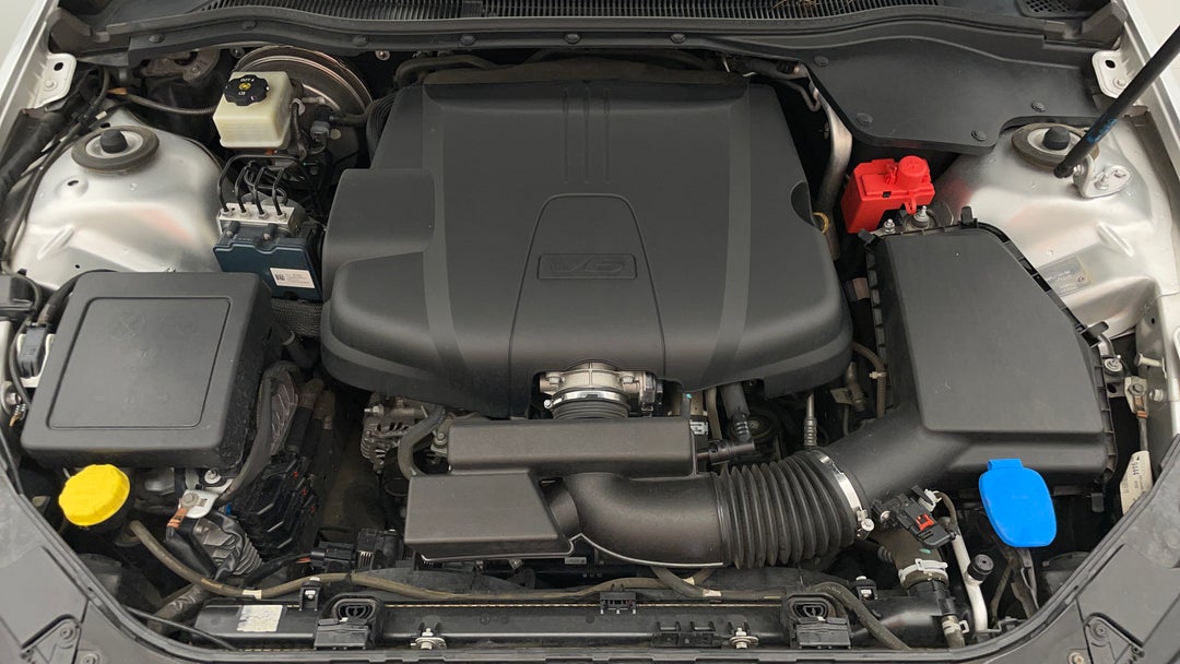 2015 Holden Ute Sv6, Automatic, 165610 km, Open Bonnet (Engine)