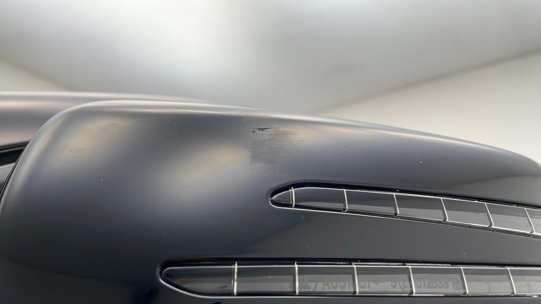 Side Mirrors Housing LHS Scratch