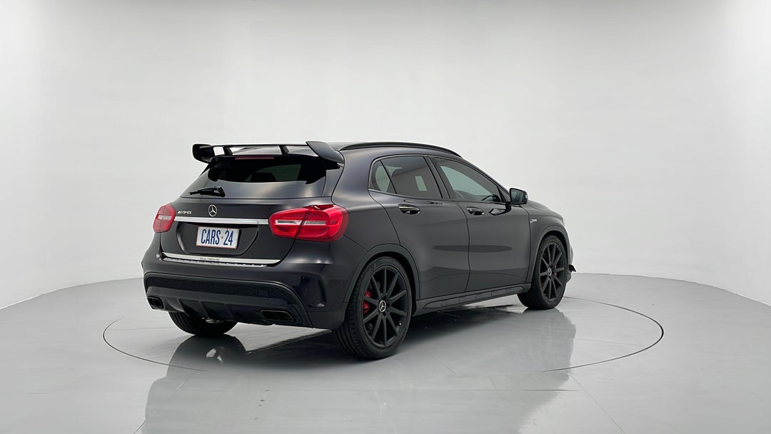 Right Back Diagonal (45- Degree) View