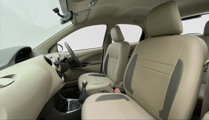 2015 Toyota Etios Liva VX, Petrol, Manual, 62,419 km, Right Side Front Door Cabin
