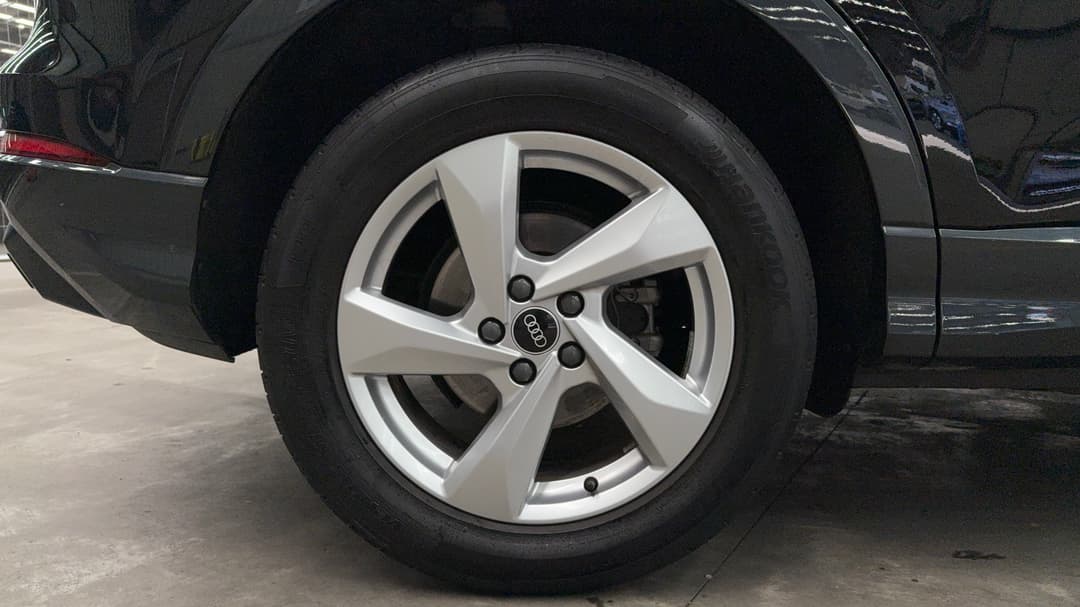 2021 Audi Q3 35 Tfsi, Automatic, 52341 km, Right Rear Wheel