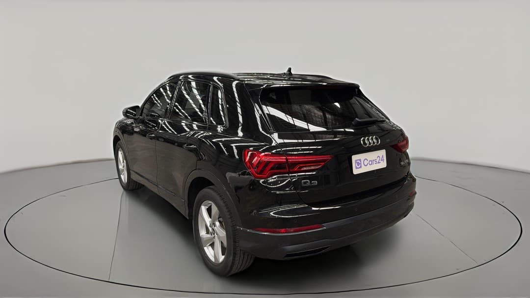 2021 Audi Q3 35 Tfsi, Automatic, 52341 km, Left Back Diagonal (45- Degree) View