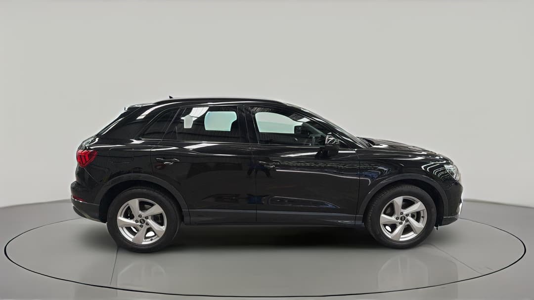 2021 Audi Q3 35 Tfsi, Automatic, 52341 km, Right Side View