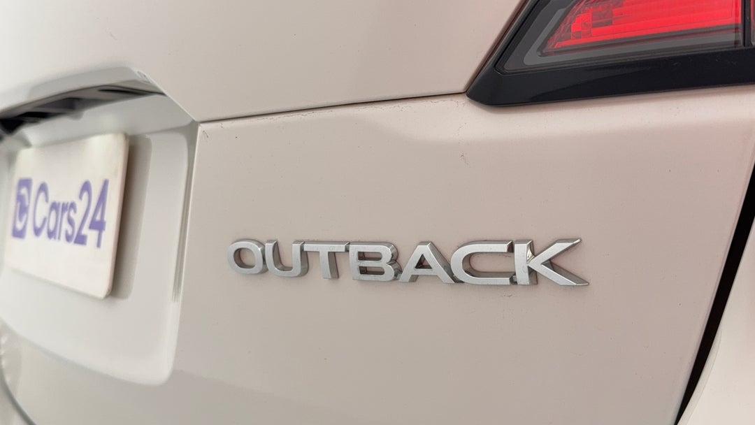2022 Subaru Outback Awd, Automatic, 13079 km, Badge (Boot Right Side)