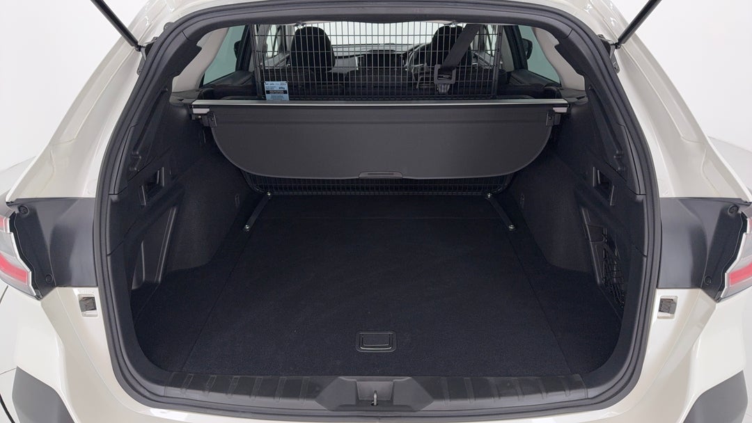 2022 Subaru Outback Awd, Automatic, 13079 km, Boot Inside View