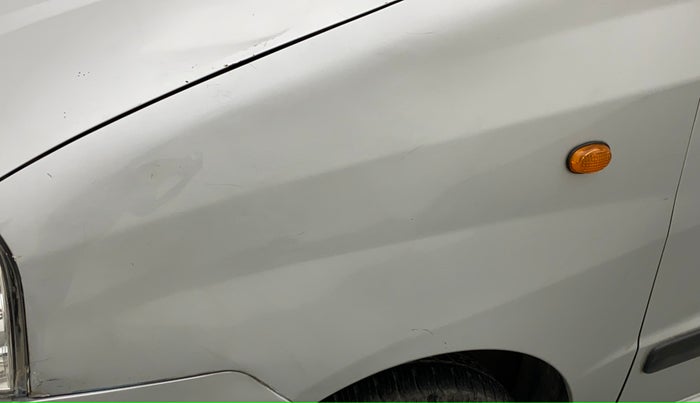 2013 Hyundai Santro Xing GLS, Petrol, Manual, 81,618 km, Left fender - Slightly dented