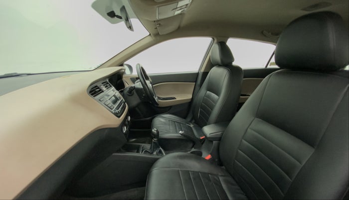2015 Hyundai Elite i20 MAGNA 1.2, Petrol, Manual, 52,578 km, Right Side Front Door Cabin