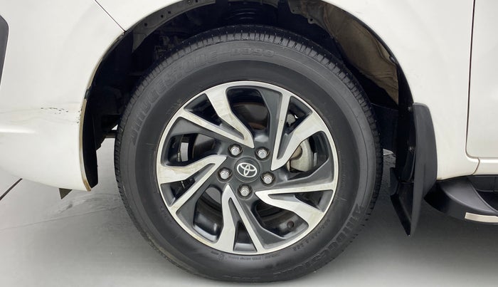 2022 Toyota Innova Crysta 2.4 VX 8 STR, Diesel, Manual, 48,971 km, Left Front Wheel
