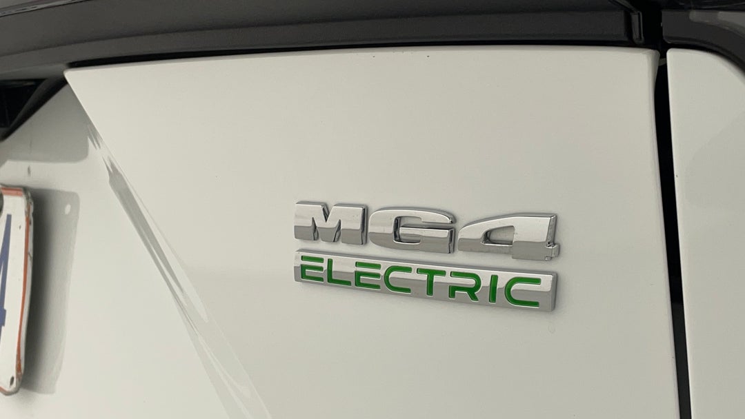 Badge (Boot Right Side)