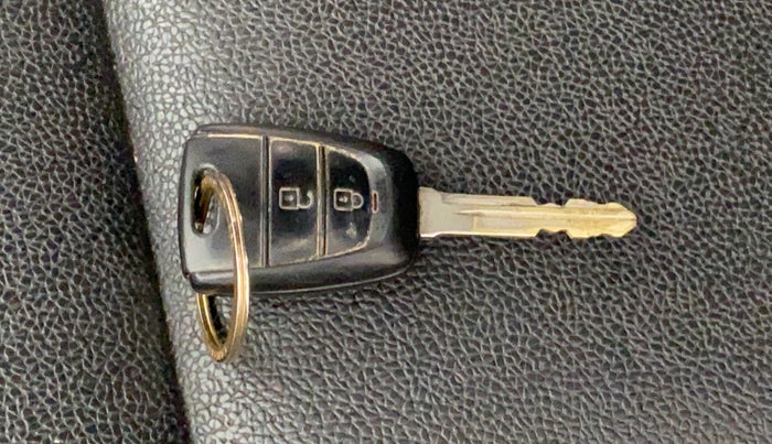 2019 Hyundai NEW SANTRO SPORTZ CNG, CNG, Manual, 50,609 km, Lock system - Remote key not functional