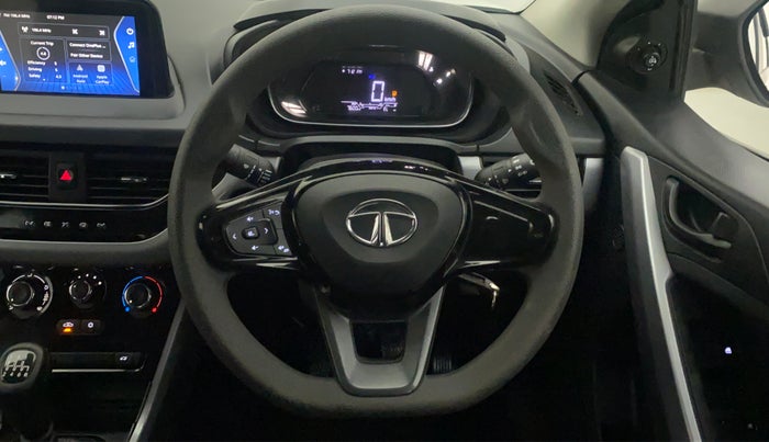 2022 Tata NEXON XM PLUS SUNROOF PETROL, Petrol, Manual, 7,600 km, Steering Wheel Close Up