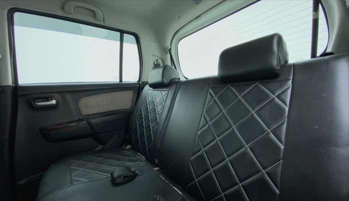 2016 Maruti Wagon R 1.0 VXI, Petrol, Manual, 43,459 km, Right Side Rear Door Cabin
