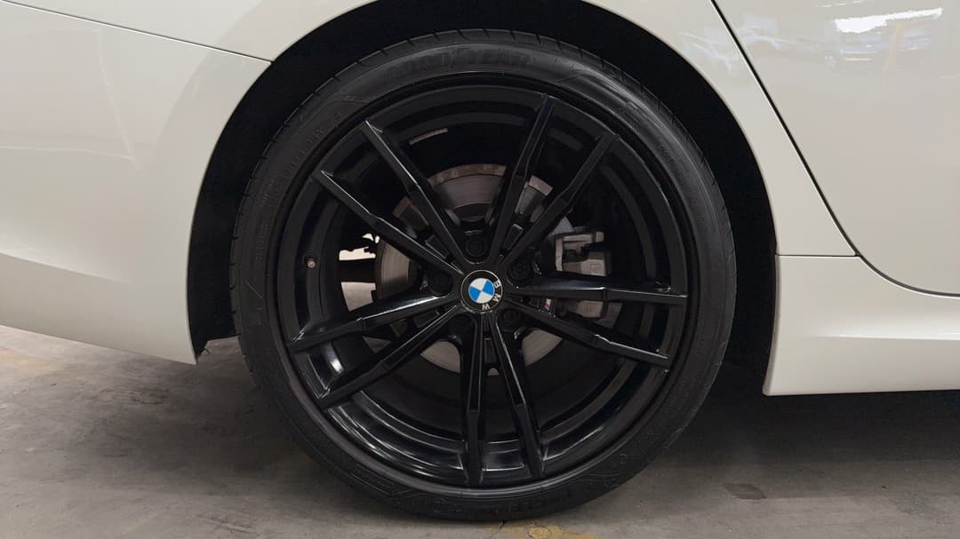 2020 BMW 3 20i M Sport, Automatic, 39517 km, Right Rear Wheel