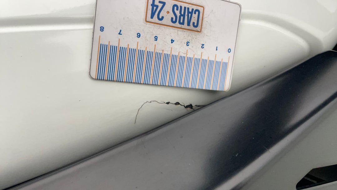 Bumper Front Scratch