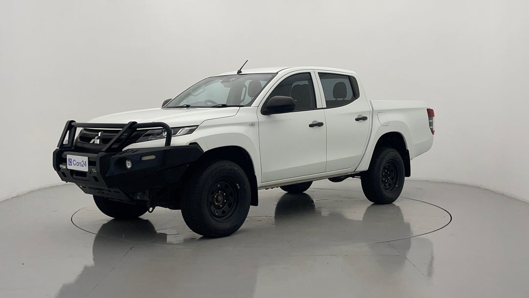 Left Front Diagonal (45- Degree) View