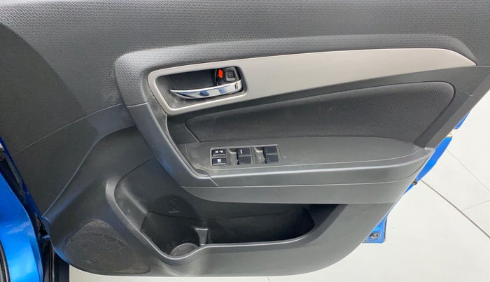 2018 Maruti Vitara Brezza ZDI PLUS DUAL TONE, Diesel, Manual, 48,535 km, Driver Side Door Panels Control