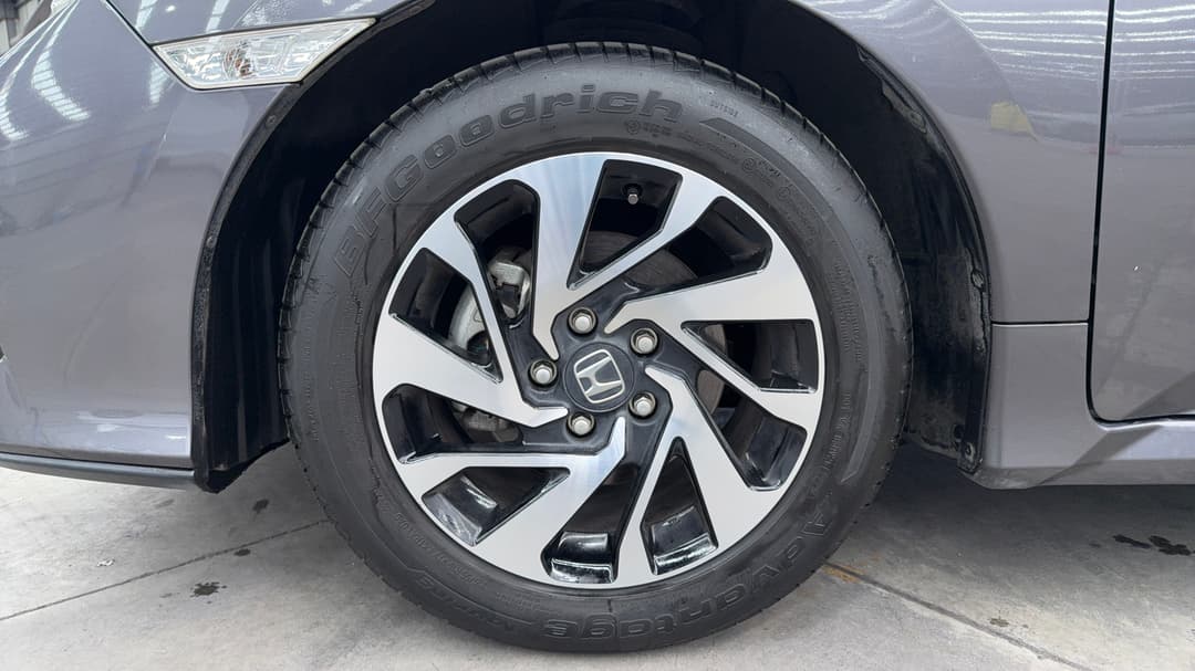 2019 Honda Civic Vti-s, Automatic, 80228 km, Left Front Wheel