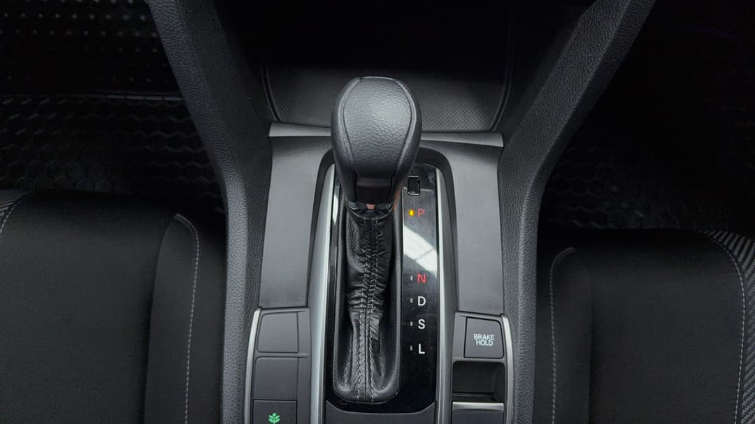 2019 Honda Civic Vti-s, Automatic, 80228 km, Gear Lever 
