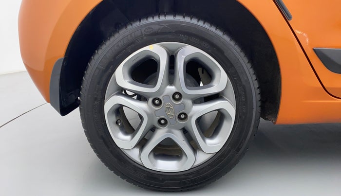 2019 Hyundai Elite i20 1.2  ASTA (O) CVT, Petrol, Automatic, 19,994 km, Right Rear Wheel
