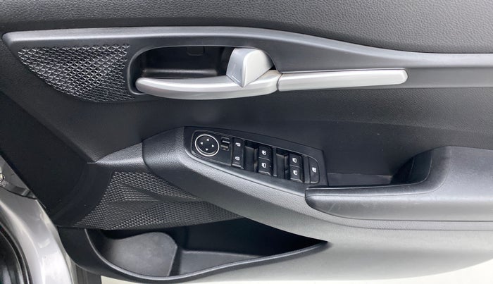 2019 KIA SELTOS HTK 1.5 PETROL, Petrol, Manual, 19,970 km, Driver Side Door Panels Control