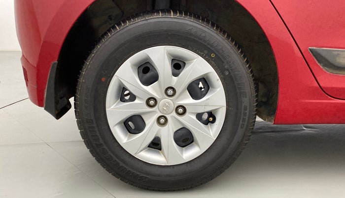 2016 Hyundai Elite i20 Sportz 1.2 VTVT MT, Petrol, Manual, 48,106 km, Right Rear Wheel
