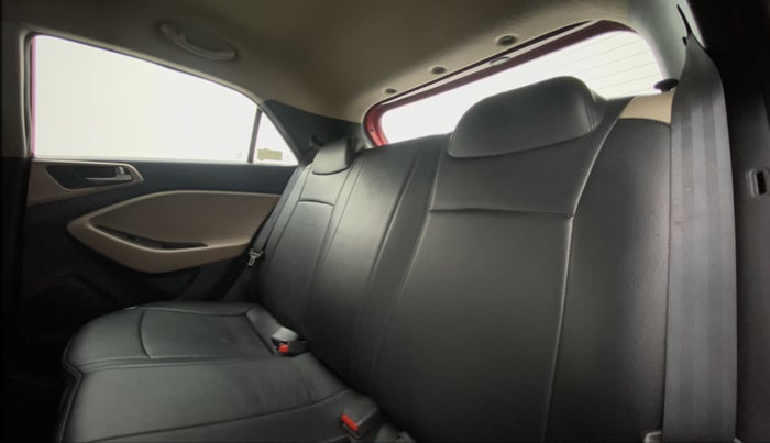 2016 Hyundai Elite i20 Sportz 1.2 VTVT MT, Petrol, Manual, 48,106 km, Right Side Rear Door Cabin
