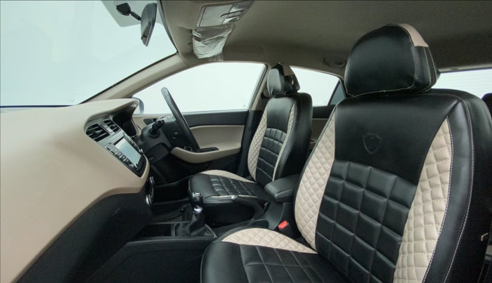 2017 Hyundai Elite i20 ASTA 1.2, Petrol, Manual, 47,937 km, Right Side Front Door Cabin