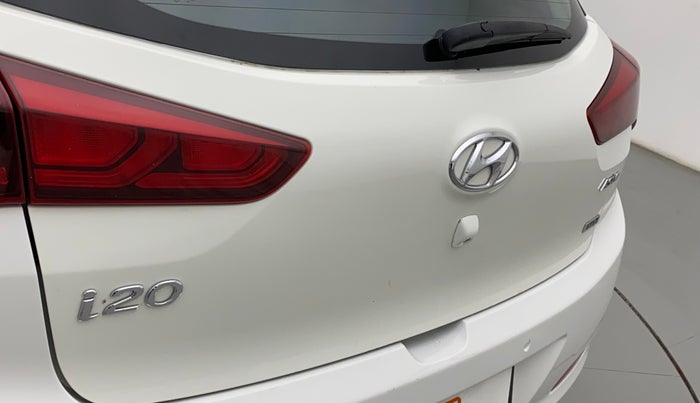 2017 Hyundai Elite i20 ASTA 1.2, Petrol, Manual, 47,937 km, Dicky (Boot door) - Minor scratches