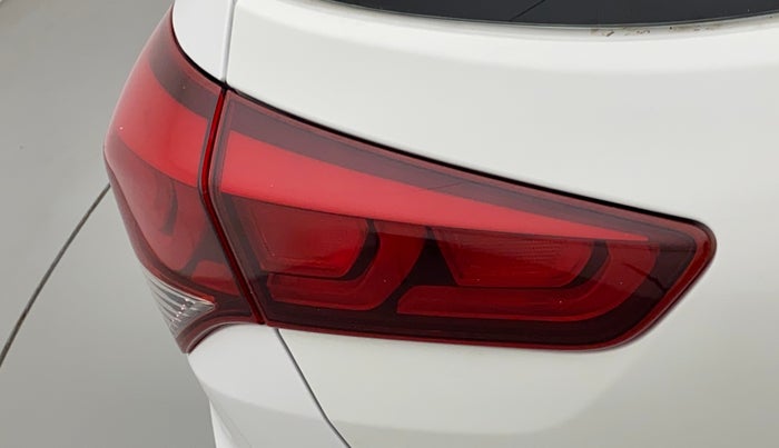 2017 Hyundai Elite i20 ASTA 1.2, Petrol, Manual, 47,937 km, Left tail light - Minor scratches