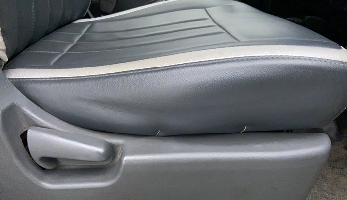 2012 Maruti Wagon R 1.0 LXI CNG, CNG, Manual, 87,309 km, Driver Side Adjustment Panel