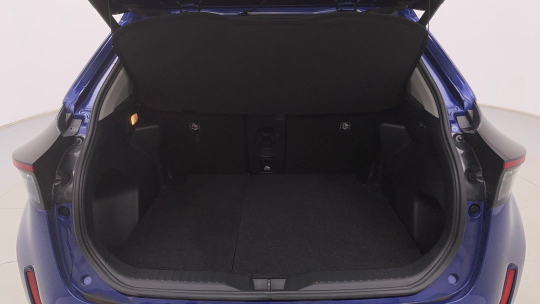 2021 Toyota Yaris Cross Urban (two-tone), Automatic, 71900 km, Boot Inside View