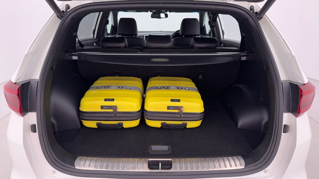 2020 Kia Sportage Gt-line (AWD), Automatic, 50571 km, Boot Inside View with Luggage