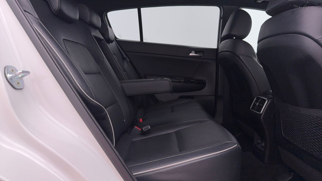 2020 Kia Sportage Gt-line (AWD), Automatic, 50571 km, Right Side Rear Door Cabin View