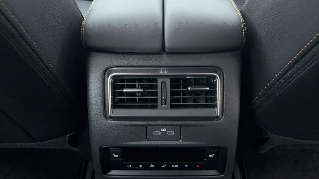 2024 Mazda Cx-70 G50e Gt, Automatic, 17254 km, Rear A/C Vent