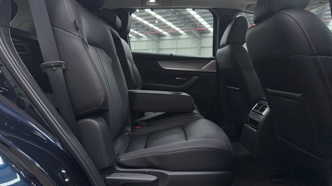 2024 Mazda Cx-70 G50e Gt, Automatic, 17254 km, Right Side Rear Door Cabin View