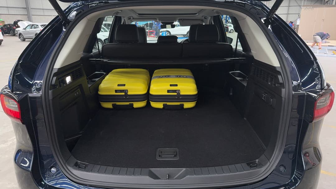 2024 Mazda Cx-70 G50e Gt, Automatic, 17254 km, Boot Inside View with Luggage