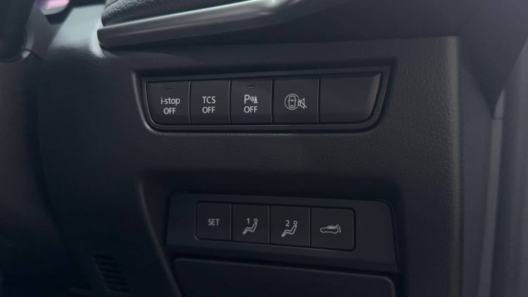 2024 Mazda Cx-70 G50e Gt, Automatic, 17254 km, Utility Switches/Buttons