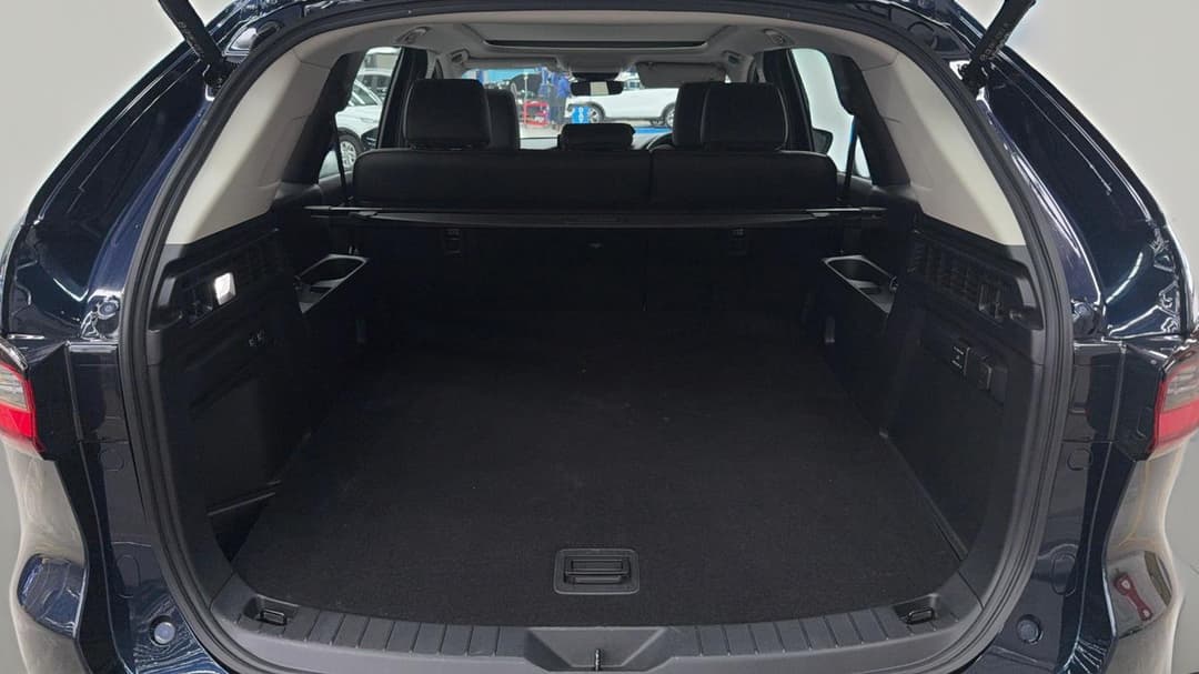 2024 Mazda Cx-70 G50e Gt, Automatic, 17254 km, Boot Inside View