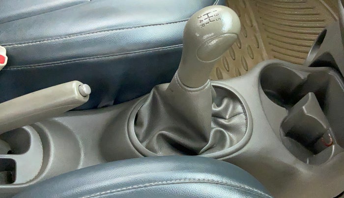 2011 Nissan Micra XV PETROL, Petrol, Manual, 47,230 km, Gear lever - Boot cover slightly torn