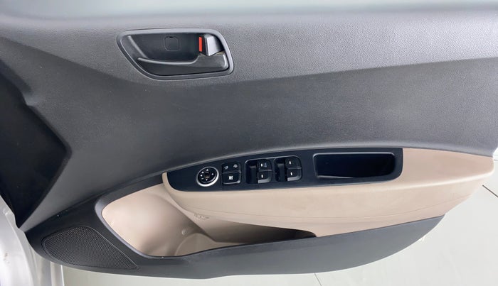 2016 Hyundai Grand i10 MAGNA 1.2 KAPPA VTVT, Petrol, Manual, 48,021 km, Driver Side Door Panels Control