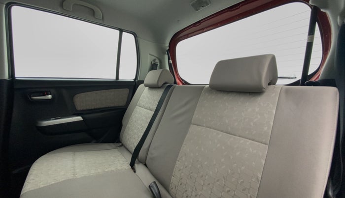 2016 Maruti Wagon R 1.0 VXI AMT, Petrol, Automatic, 46,629 km, Right Side Rear Door Cabin