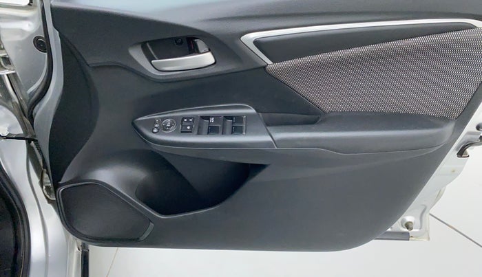 2017 Honda WR-V 1.2 i-VTEC VX MT, Petrol, Manual, 47,429 km, Driver Side Door Panels Control