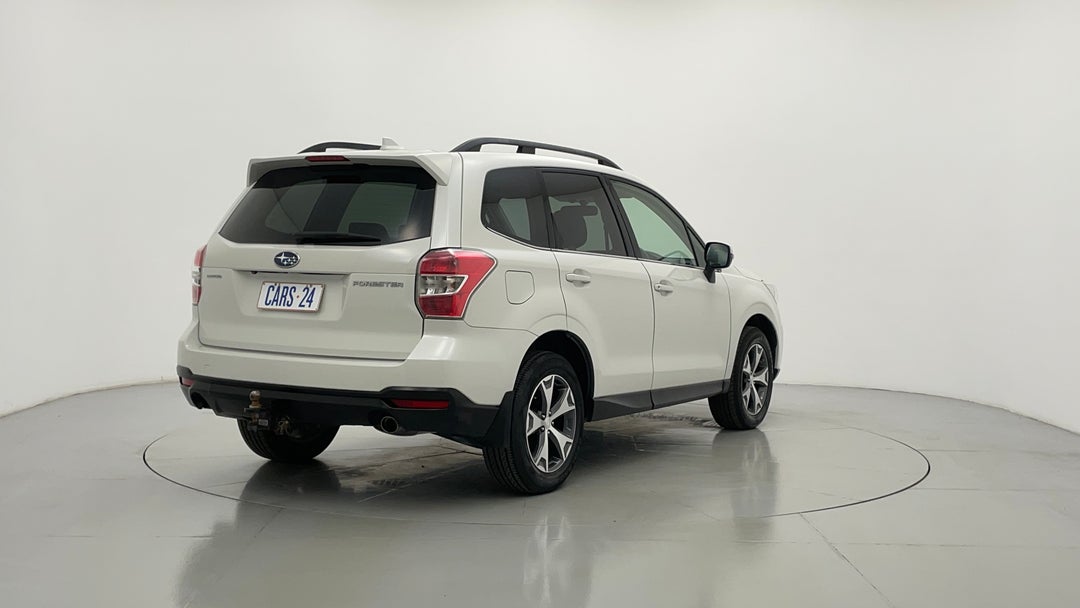 Right Back Diagonal (45- Degree) View