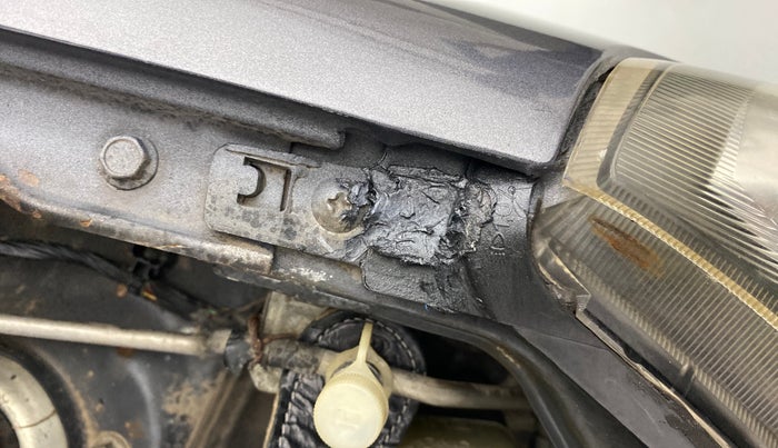2015 Maruti Alto 800 LXI, Petrol, Manual, 70,689 km, Left headlight - Clamp has minor damage